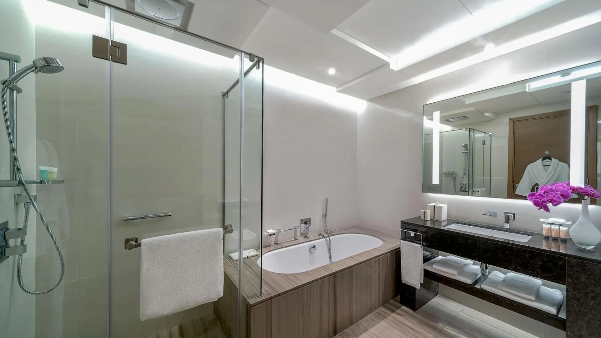 Hyatt Regency Creek Heights Residences Dubai Aparthotel